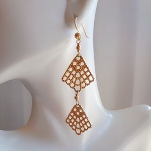 Fashion earrings gold tone dangle pierced
